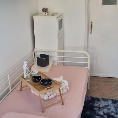 Quarto em Acomodações Particulares Nivea Soares