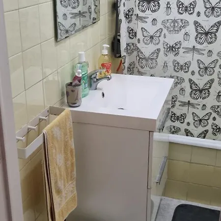 Quarto em Acomodações Particulares Nivea Soares Lisboa